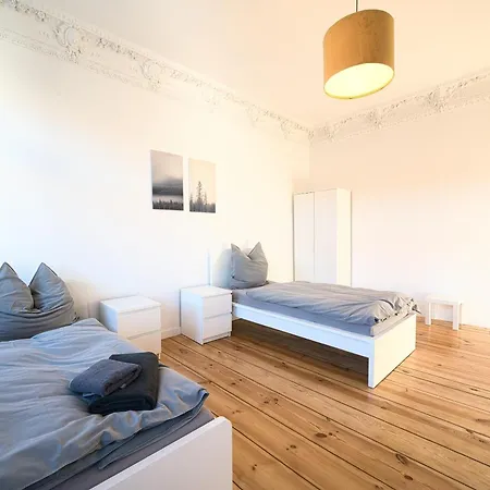 Silver - 4 Einzelbetten Vollausstattung Modern Neu Saniert Zentral