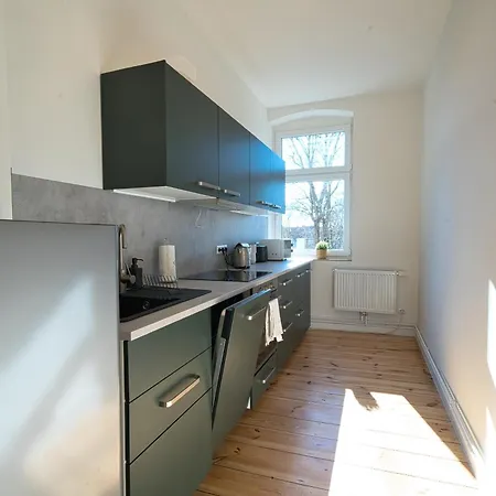 Silver - 4 Einzelbetten Vollausstattung Modern Neu Saniert Zentral Apartment Furstenwalde